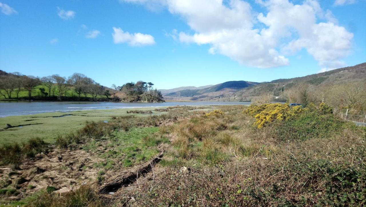 Abergwynant Farm Glamping & Apartments Dolgellau Extérieur photo