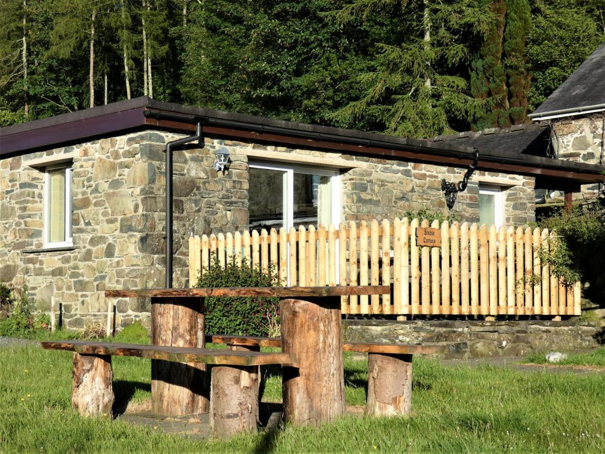 Abergwynant Farm Glamping & Apartments Dolgellau Extérieur photo