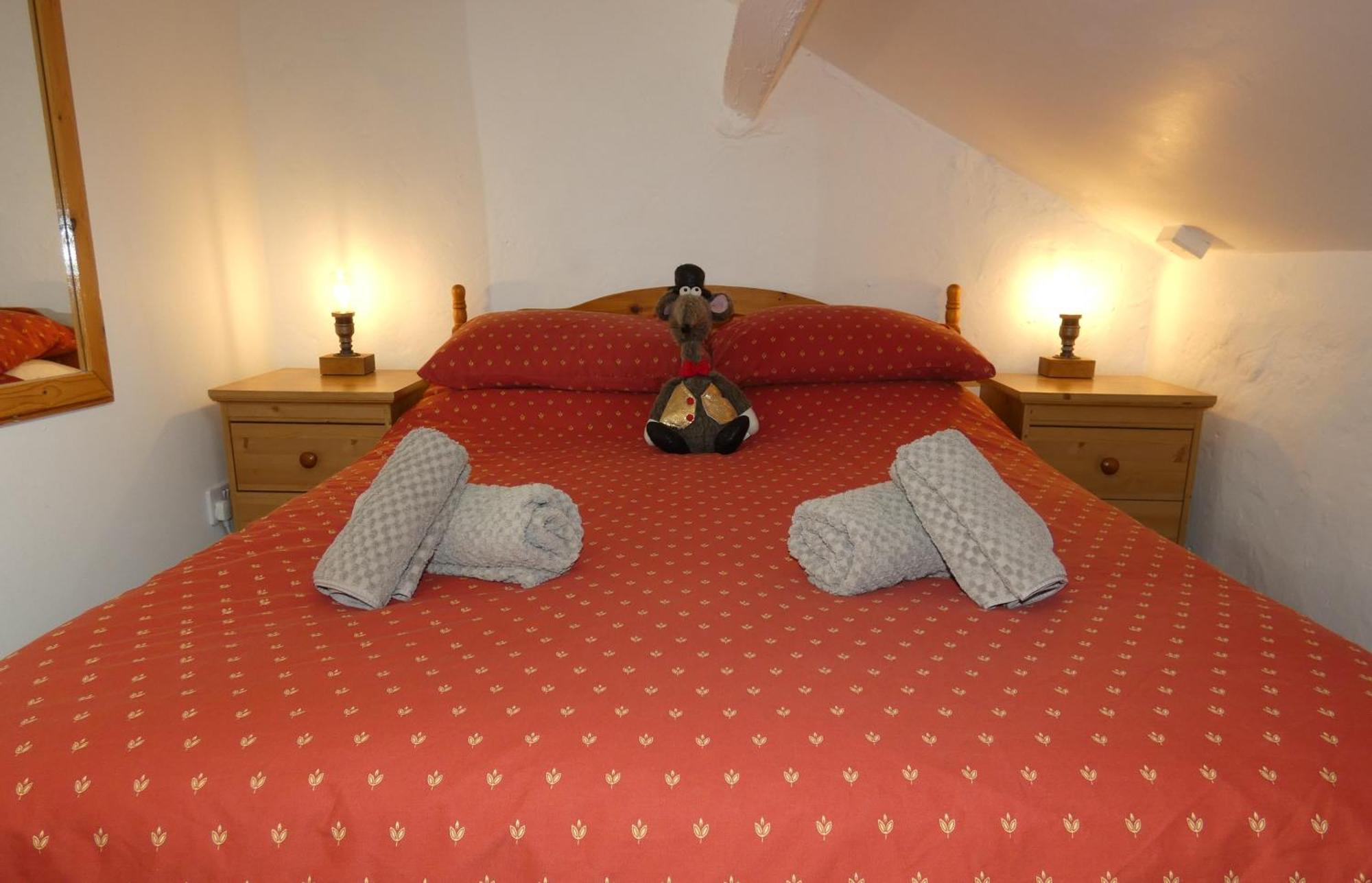 Abergwynant Farm Glamping & Apartments Dolgellau Extérieur photo