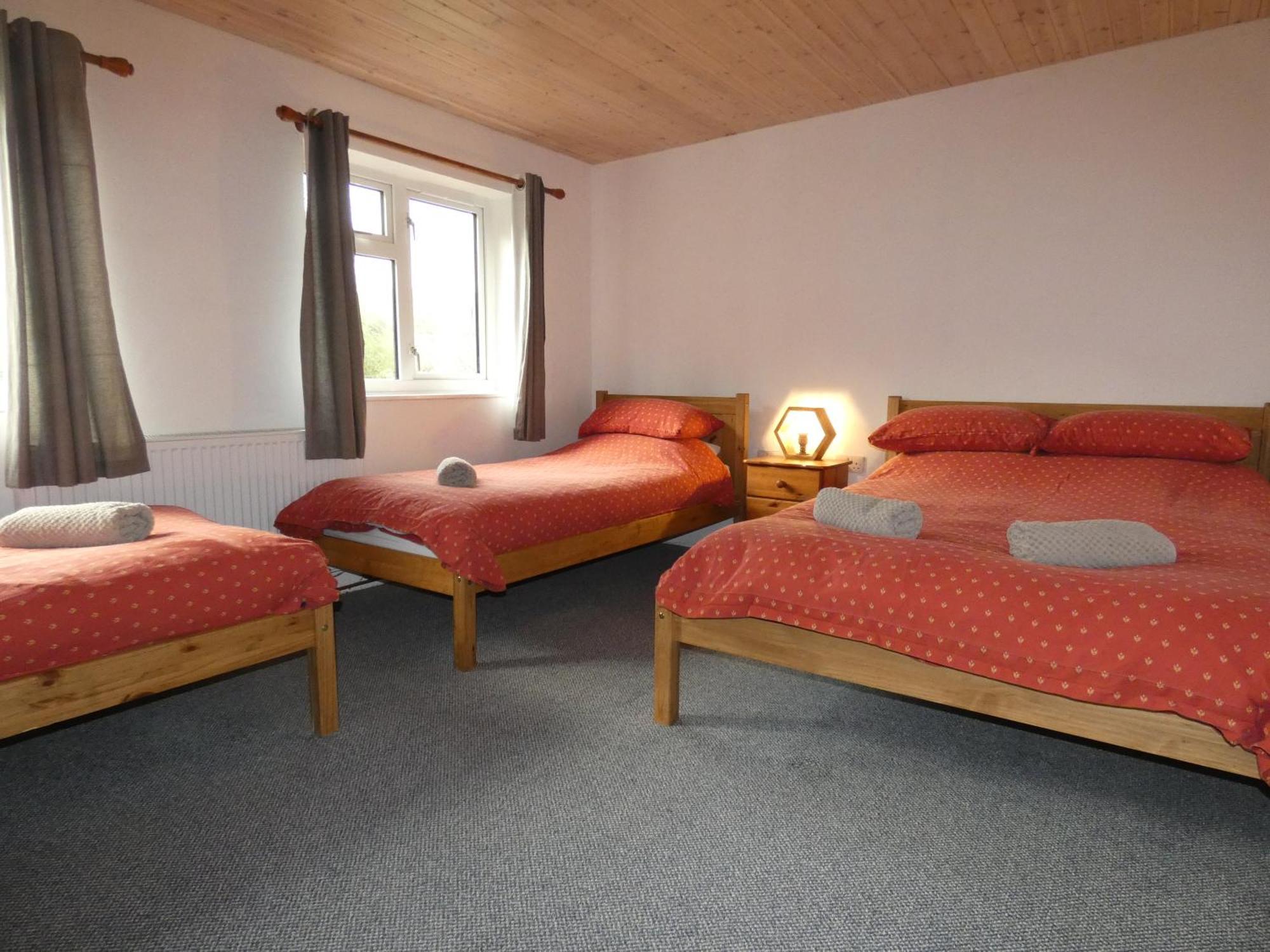 Abergwynant Farm Glamping & Apartments Dolgellau Extérieur photo